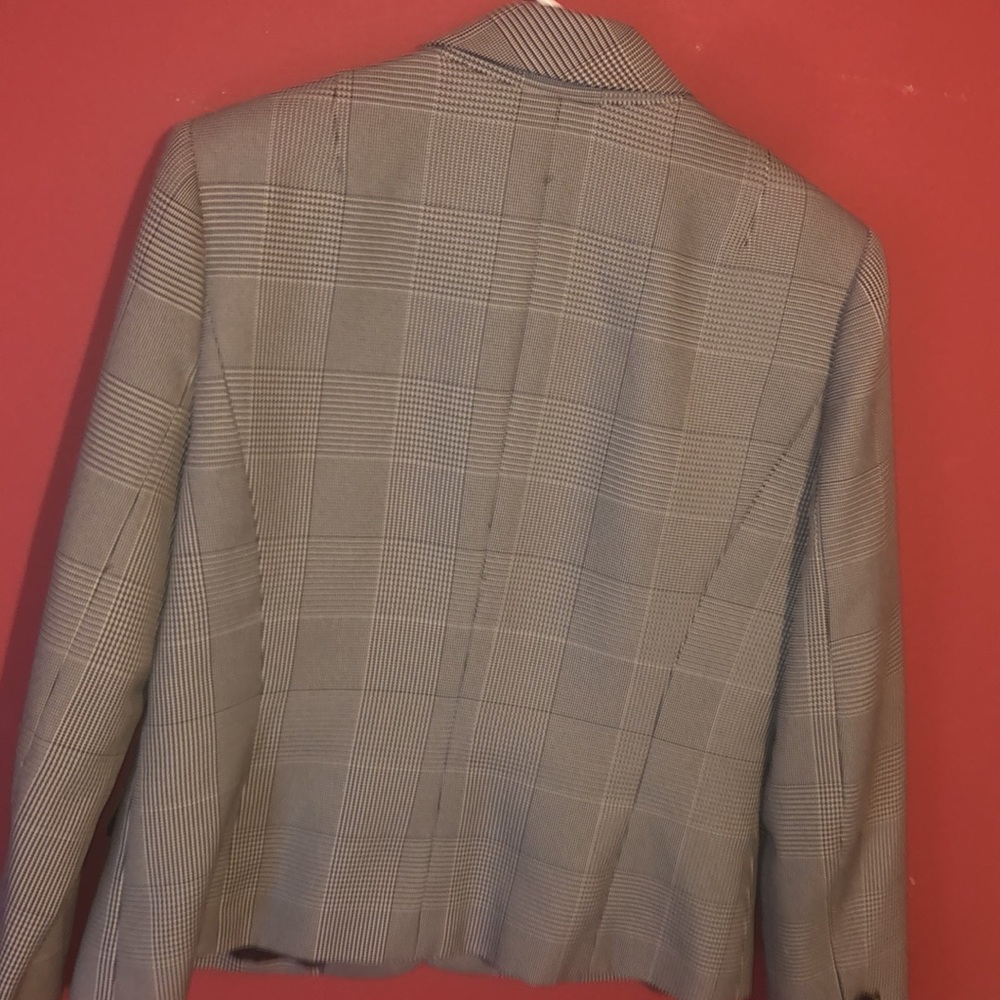 Woman’s blazer